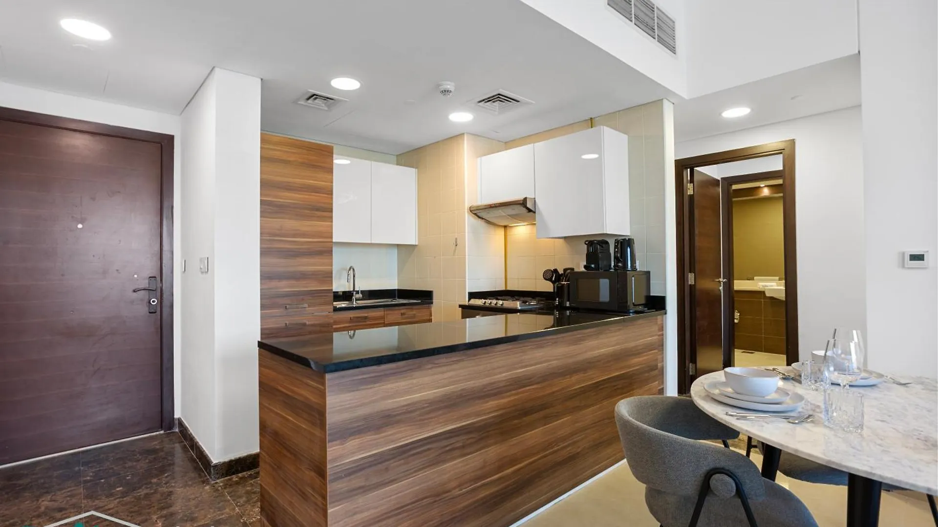 Apartment Chic 1Bedroom With Stunning Marina View In Sparkle Dubai