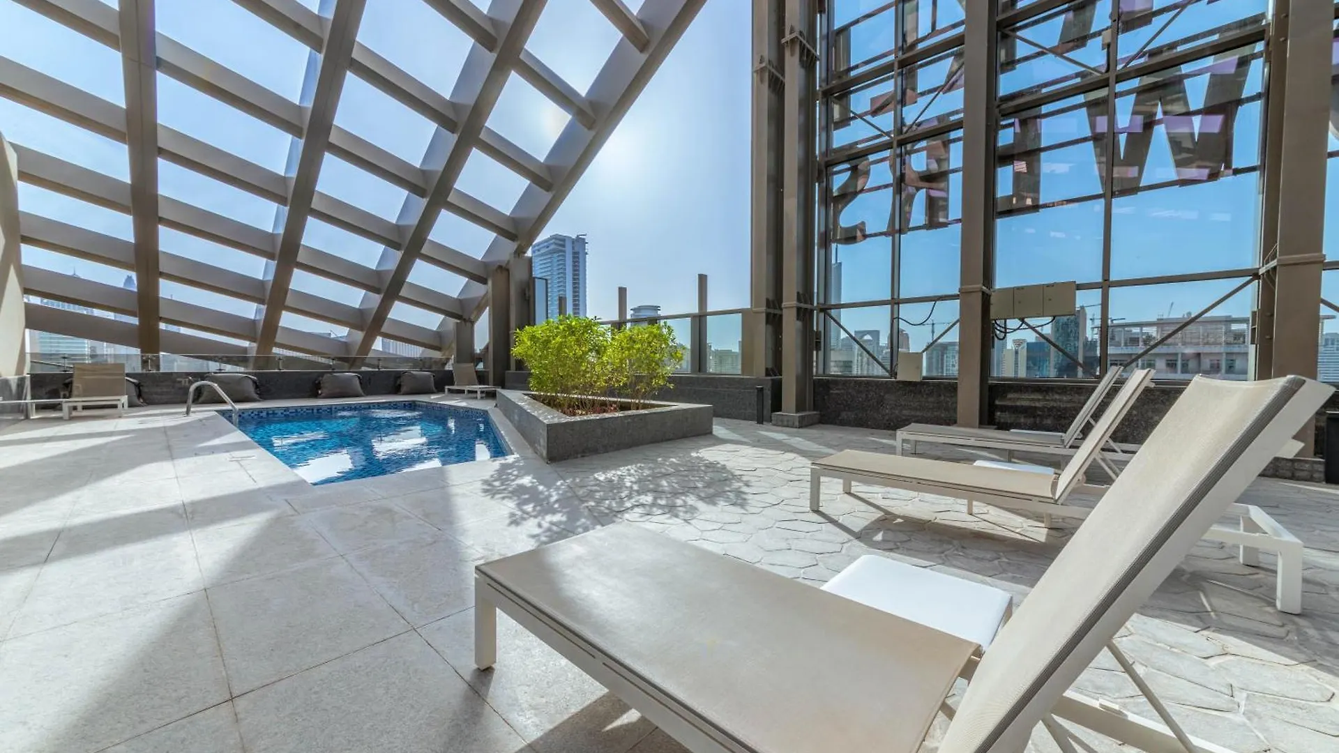Chic 1Bedroom With Stunning Marina View In Sparkle Dubai